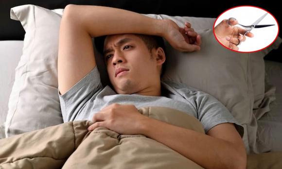 để bát muối cạnh cửa sổ, mẹo vặt, đặt muối trên bệ cửa sổ, muối, tác dụng của muối