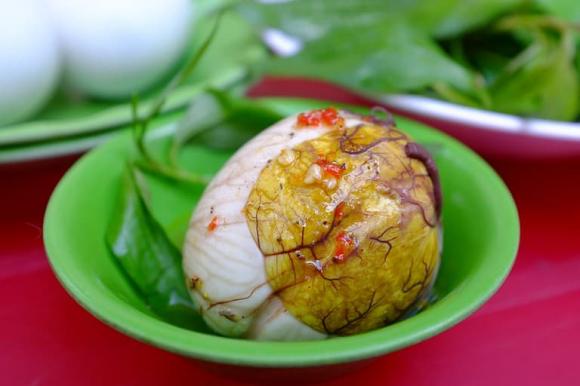 trứng vịt lộn xả xui, ăn trứng vịt lộn có xả xui được không, trứng vịt lộn