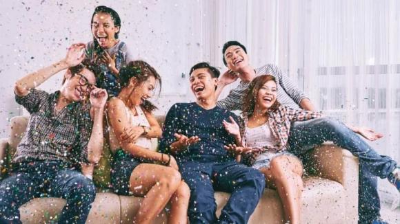 Tụ tập bạn bè, tụ tập vô bổ