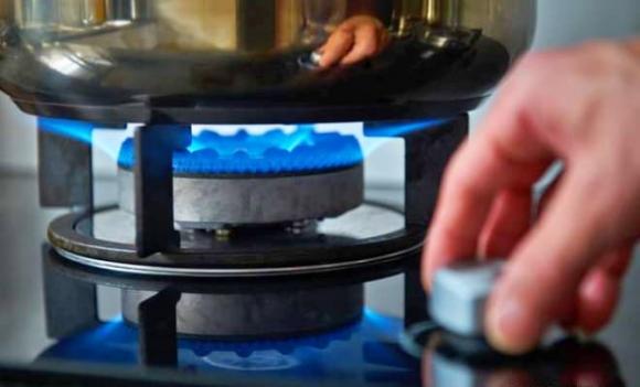 Tại sao bếp gas bật lửa khi thả tay là tắt, nguyên nhân bếp gas tắt ngay khi đánh lửa, cách khắc phục bếp gas bật lửa rồi lại tắt ngay