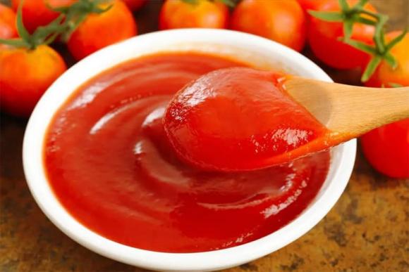 mẹo làm sạch, sốt cà chua, vệ sinh phòng tắm