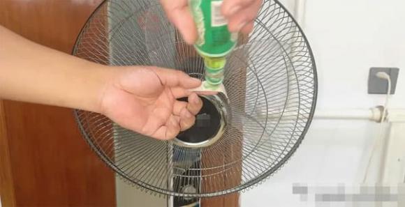 quạt điện, vệ sinh nhà cửa, vệ sinh thiết bị