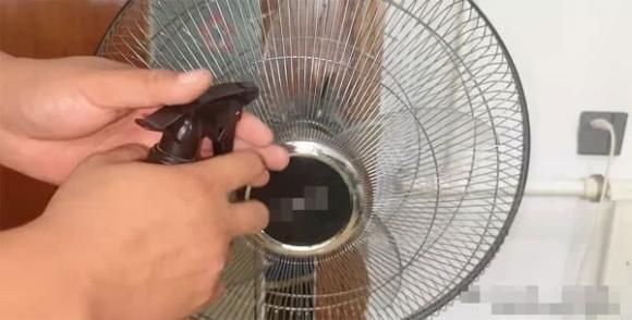 quạt điện, vệ sinh nhà cửa, vệ sinh thiết bị
