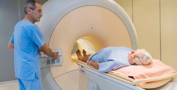 chụp cộng hưởng từ, MRI, người không nên chụp cộng hưởng từ