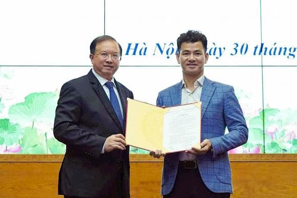 Sao việt hôm nay, tin sao việt 31/10, tin sao việt mới nhất, Quang Thắng, Xuân Bắc 