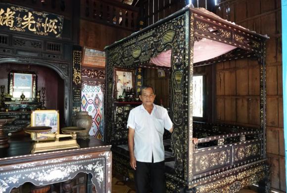 Căn nhà miền Tây, đồ cổ, long sàng giá trị hàng trăm triệu, độc lạ Việt Nam 