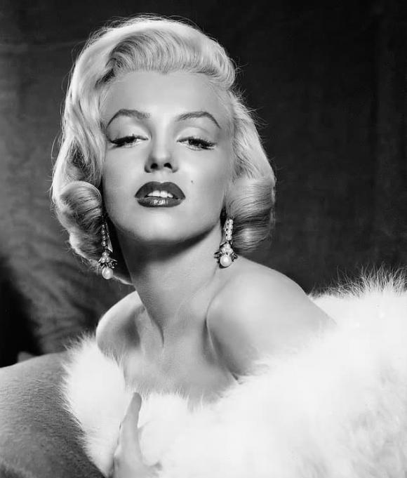 Marilyn Monroe, hồn ma Marilyn Monroe ám một khách sạn, sao Hollywood