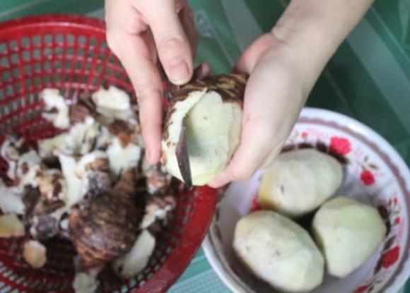 gọt khoai môn không bị ngứa tay, cách gọt khoai môn không ngứa tay