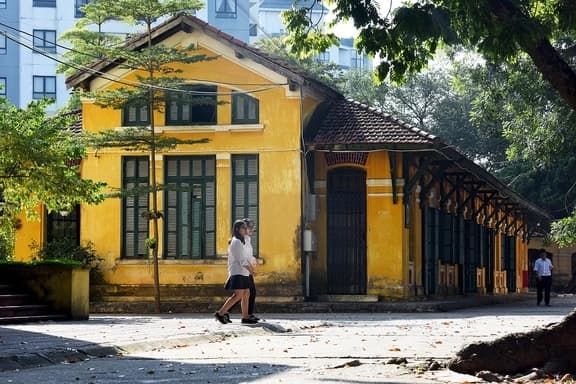 Trường THPT lâu đời nhất hà nội, trường chu văn an