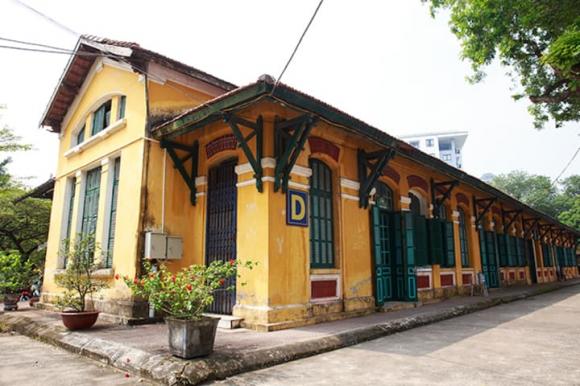 Trường THPT lâu đời nhất hà nội, trường chu văn an