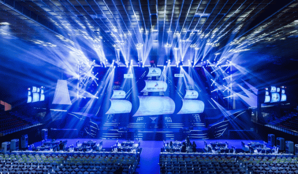 dao-dien-nguyen-minh-cao-to-chuc-thanh-cong-su-kien-vietnam-future-fashion-show-moonlight (1).png 0 Đạo diễn Nguyễn Minh Cao, VietNam Future Fashion Show - MoonLight