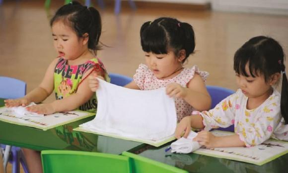 mầm non, bắt nạt vô hình, trường mẫu giáo, bắt nạt vô hình ở trường mầm non