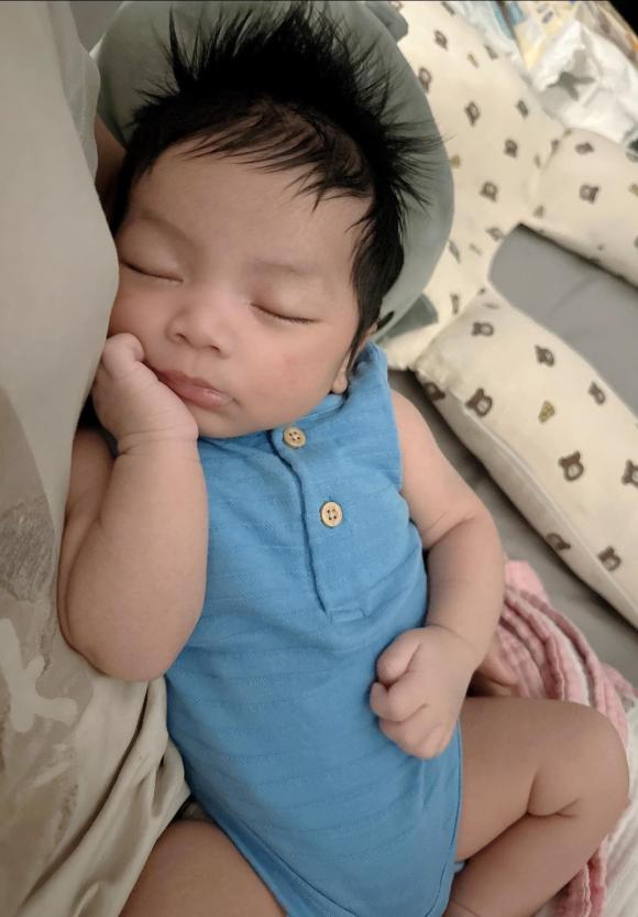 Quỳnh Thư, người mẫu Quỳnh Thư 