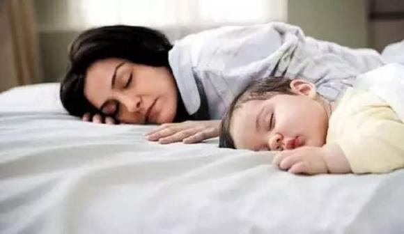 con ngủ riêng phòng, nuôi dạy trẻ,  trẻ ngủ riêng giường