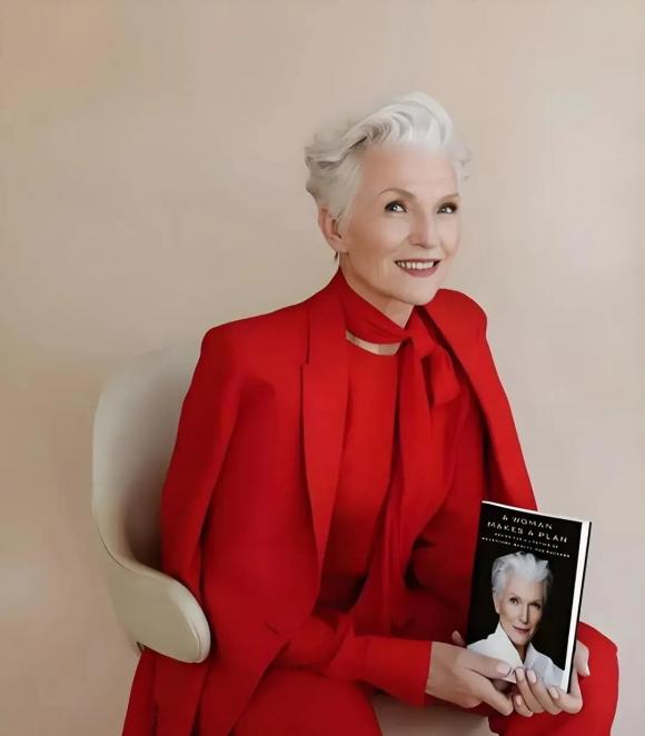 tỷ phú Elon Musk, Maye Musk, mẹ tỷ phú Elon Musk