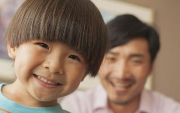 nói với con, cha mẹ nên nói với con điều gì, con đến trường