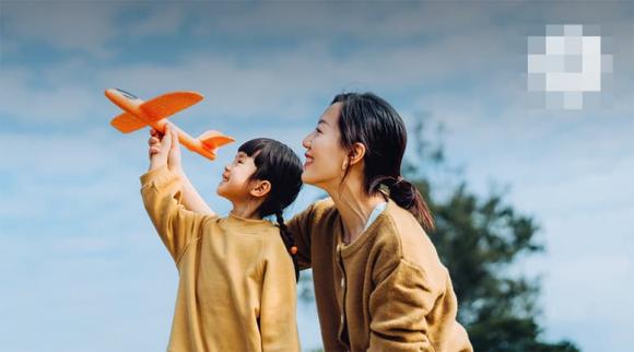 nói với con, cha mẹ nên nói với con điều gì, con đến trường