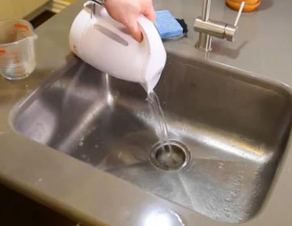 nước nóng, đổ nước nóng xuống bồn rửa, kiến thức 