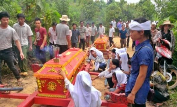 Bảy không chôn cha, tám không chôn mẹ, Tổ tiên dặn dò,