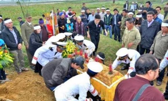 Bảy không chôn cha, tám không chôn mẹ, Tổ tiên dặn dò,