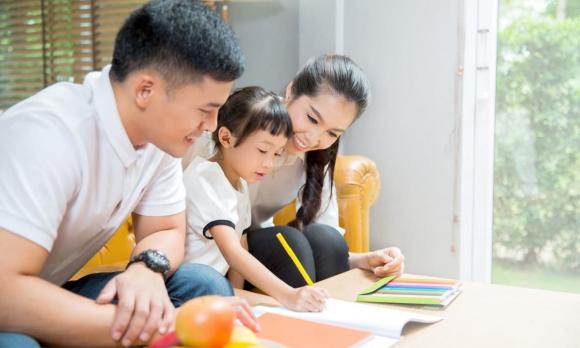 giáo dục con, yêu thương con sai cách