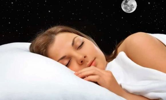 Mơ thấy người thân đã khuất, dấu hiệu dự báo tài lộc, may mắn