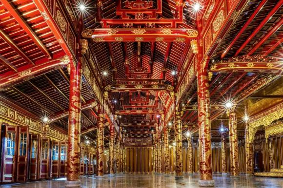 Thái Hòa, điện Thái Hòa, điện Thái Hòa mở cửa, bên trong điện Thái Hòa, kiến thức 