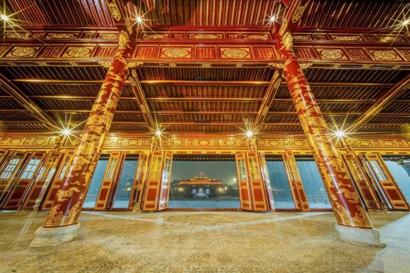 Thái Hòa, điện Thái Hòa, điện Thái Hòa mở cửa, bên trong điện Thái Hòa, kiến thức 