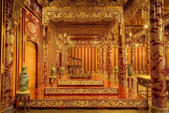 Thái Hòa, điện Thái Hòa, điện Thái Hòa mở cửa, bên trong điện Thái Hòa, kiến thức 