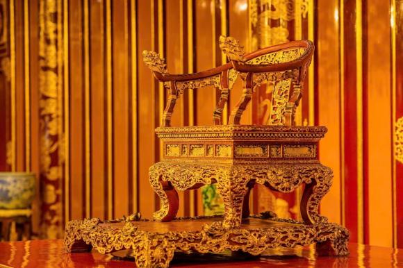 Thái Hòa, điện Thái Hòa, điện Thái Hòa mở cửa, bên trong điện Thái Hòa, kiến thức 