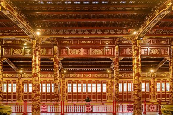 Thái Hòa, điện Thái Hòa, điện Thái Hòa mở cửa, bên trong điện Thái Hòa, kiến thức 
