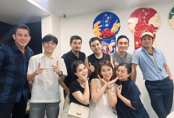 Tin sao việt 25/11, sao việt hôm nay