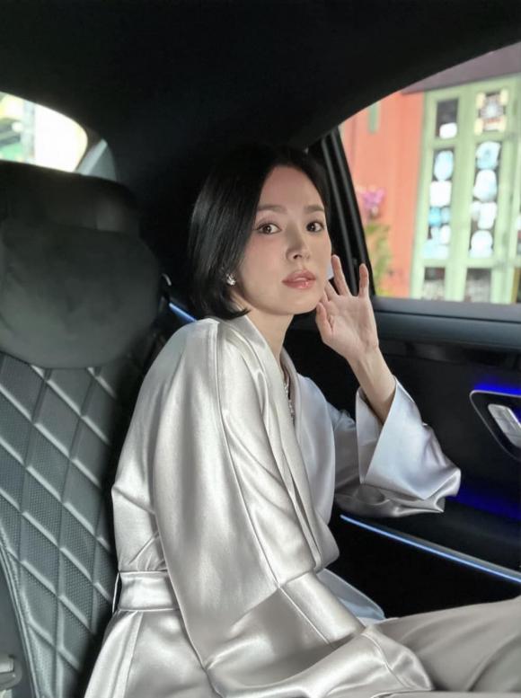 song hye kyo, đồ ngủ, thời trang sao hàn 