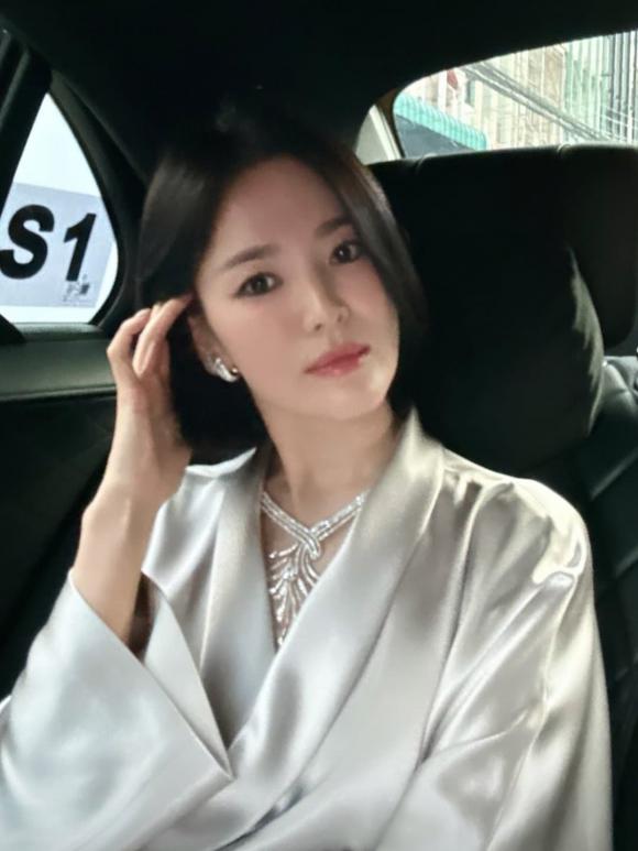 song hye kyo, đồ ngủ, thời trang sao hàn 