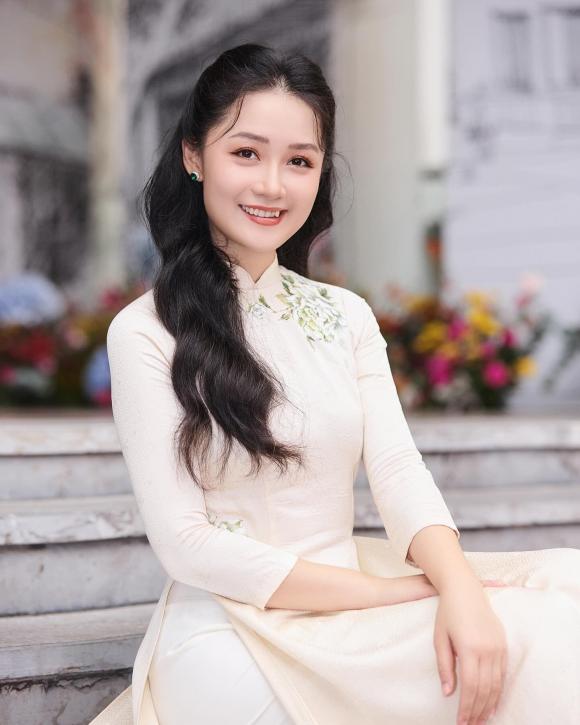 Tin sao việt 25/11, sao việt hôm nay,  Hoài Linh, Hồ Ngọc Hà 