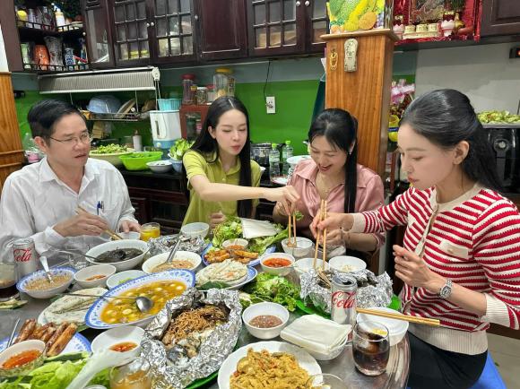 Hoa hậu Thanh Thủy, sao Việt