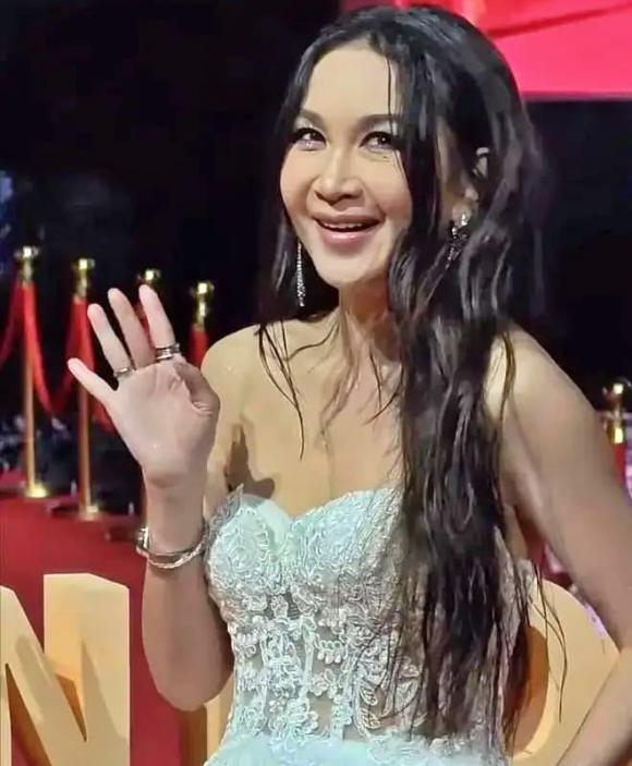 dàn sao Hoa ngữ, gương mặt dao kéo