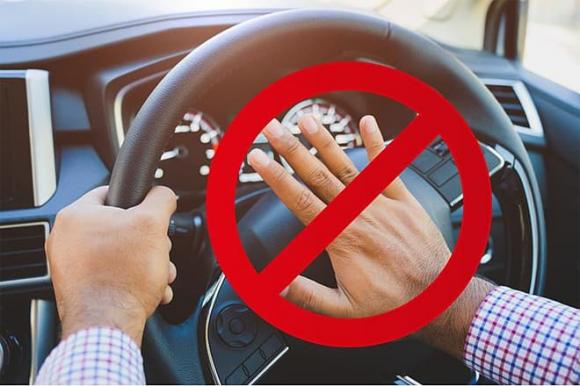 cấm bấm còi xe, bật đèn xe, luật giao thông, quy định mới