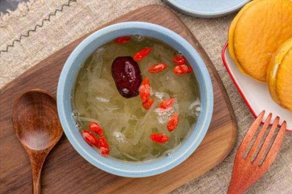 phụ nữ 40, thực phẩm đẹp da
