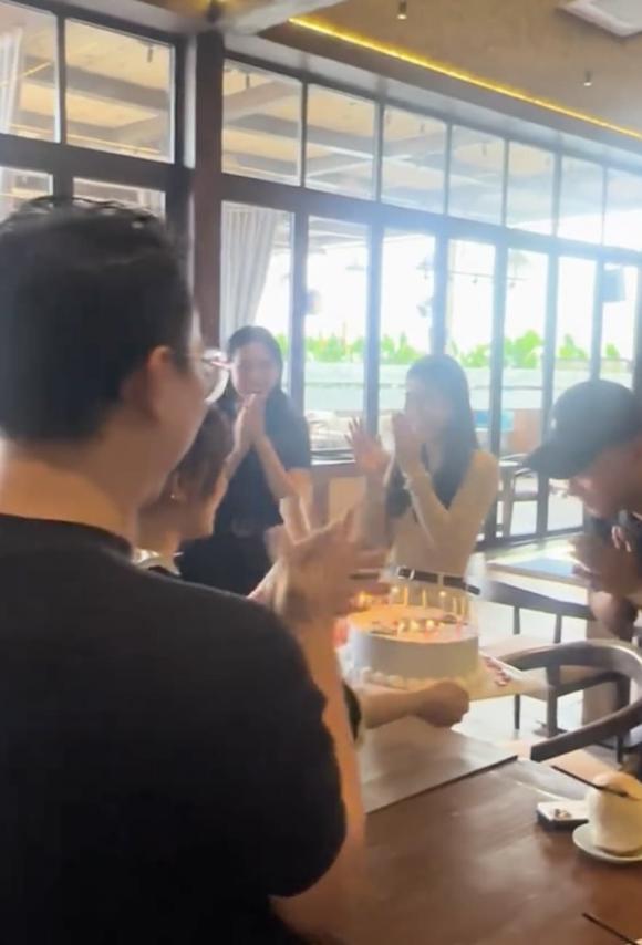 Hoa hậu Thuỳ Tiên, Miss Grand 2021, Thuỳ Tiên, Quang Linh Vlogs, sao Việt 