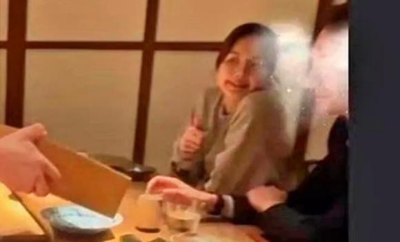 Lisa (BLACKPINK), Frédéric Arnault, sao Hàn