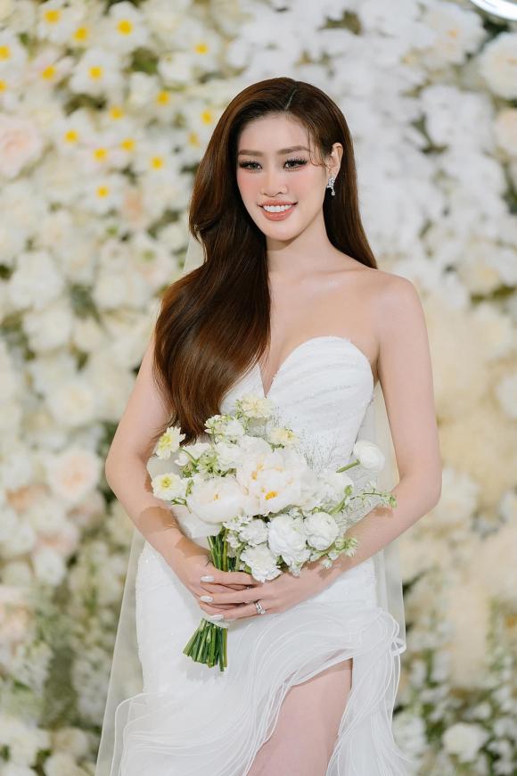 hoa hậu khánh vân, sao việt 