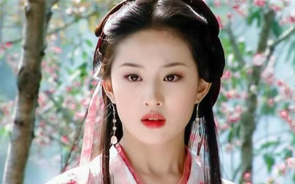 Lưu Diệc Phi, tiểu long nữ