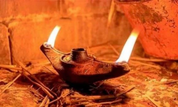 lăng mộ Tần Thủy Hoàng, tại sao ngọn đèn trong lăng mộ Tần Thủy Hoàng hàng nghìn năm vẫn không tắt