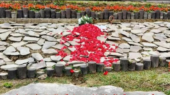 Quỳnh Dao, Hoàn Châu cách Cách