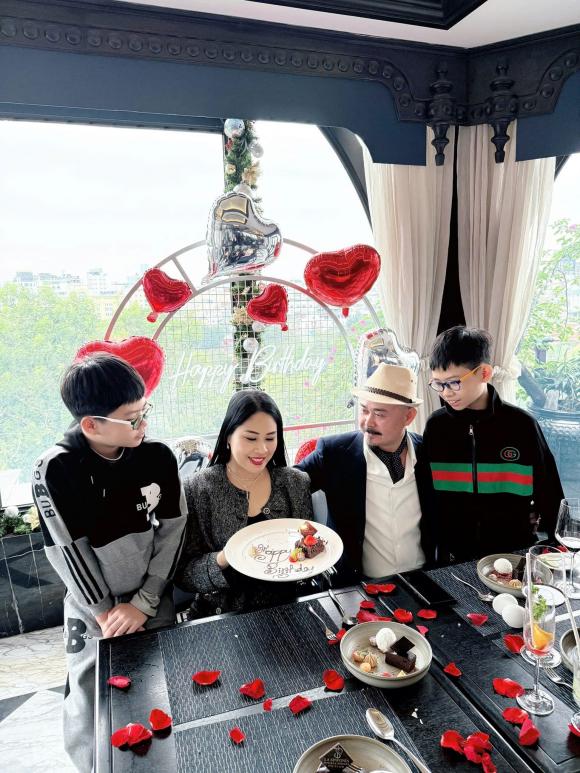 Vĩnh Xương, ông trùm độc đạo, vợ Vĩnh Hưng, vợ ông trùm 