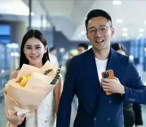 Uông Tiểu Phi, Từ Hy Viên
