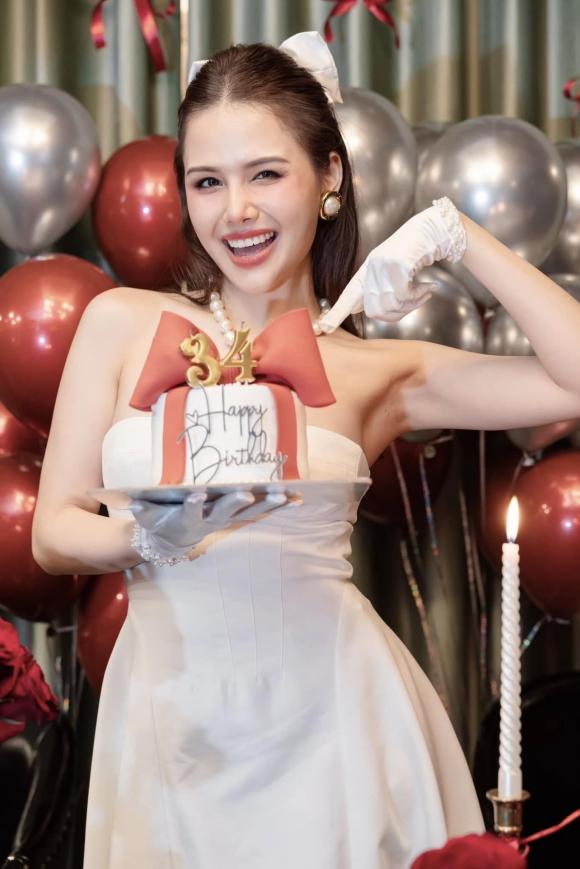 Sao Việt hôm nay 16/12