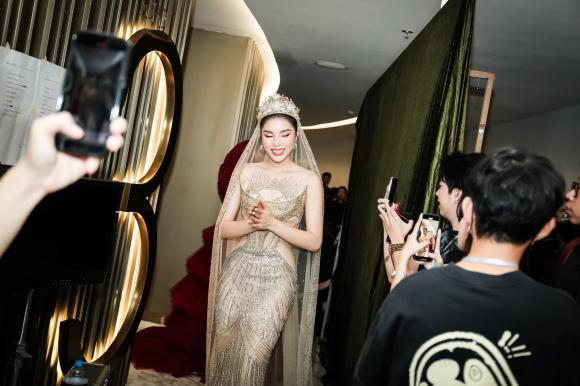 Sao Việt hôm nay 15/12