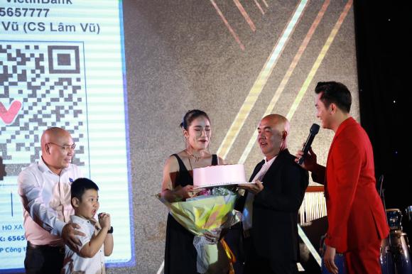 Sao Việt hôm nay 15/12
